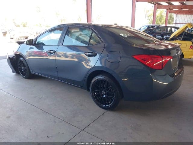 2017 TOYOTA COROLLA XSE 3