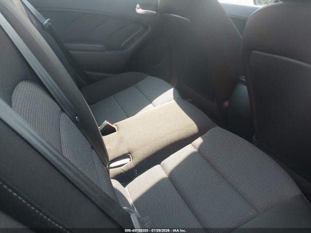 2017 KIA FORTE LX 8