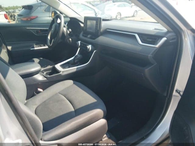 2019 TOYOTA RAV4 LE 5