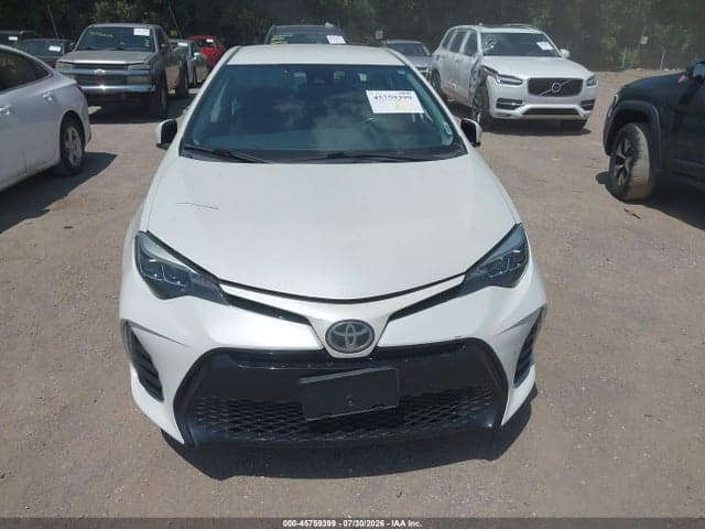 2017 TOYOTA COROLLA SE 12