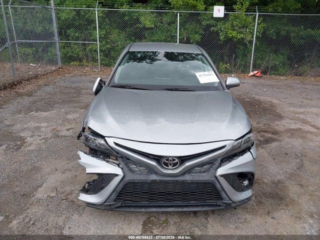 2021 TOYOTA CAMRY SE 12