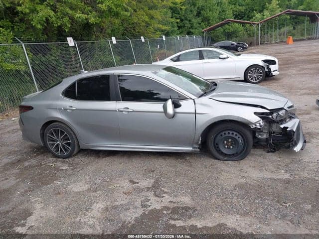2021 TOYOTA CAMRY SE 13