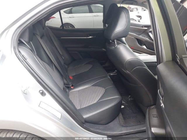 2021 TOYOTA CAMRY SE 8