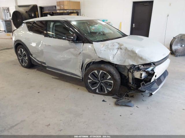2024 KIA EV6 LIGHT LONG RANGE 1