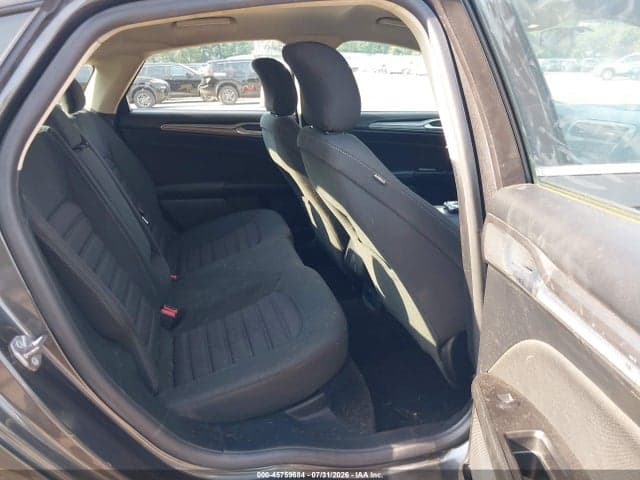 2017 FORD FUSION SE 8