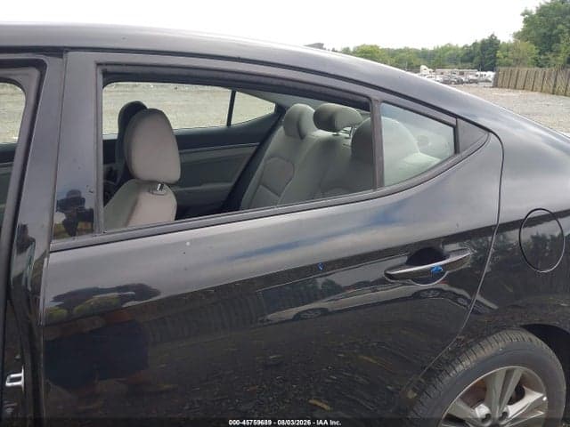2018 HYUNDAI ELANTRA SEL 6