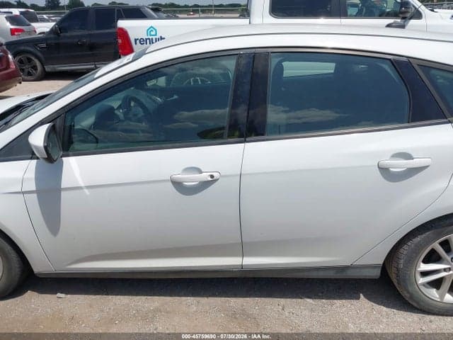 2018 FORD FOCUS SE 14