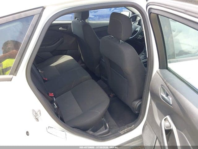2018 FORD FOCUS SE 8
