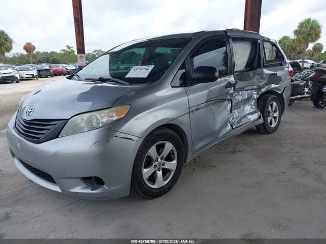 2017 TOYOTA SIENNA L 7 PASSENGER 2