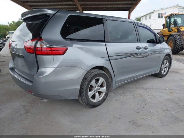 2017 TOYOTA SIENNA L 7 PASSENGER 4