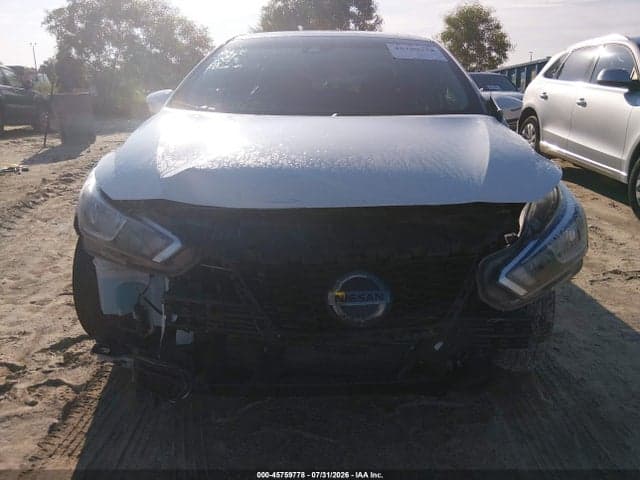2021 NISSAN VERSA SV XTRONIC CVT 6