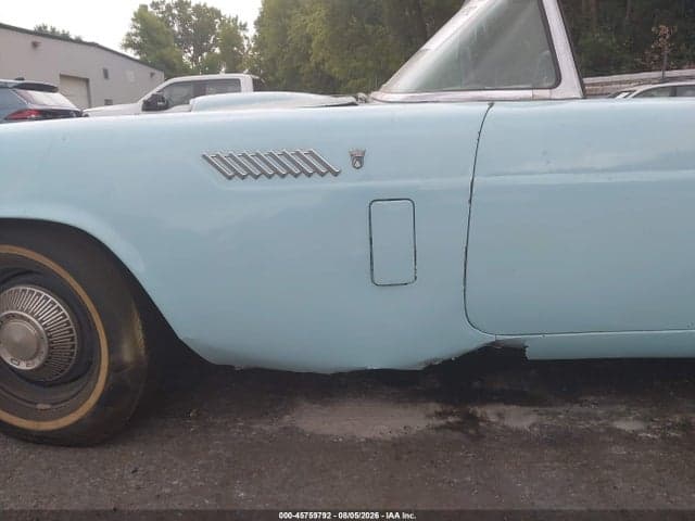 1956 FORD THUNDERBIRD 21
