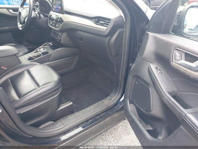 2021 FORD ESCAPE SEL 5
