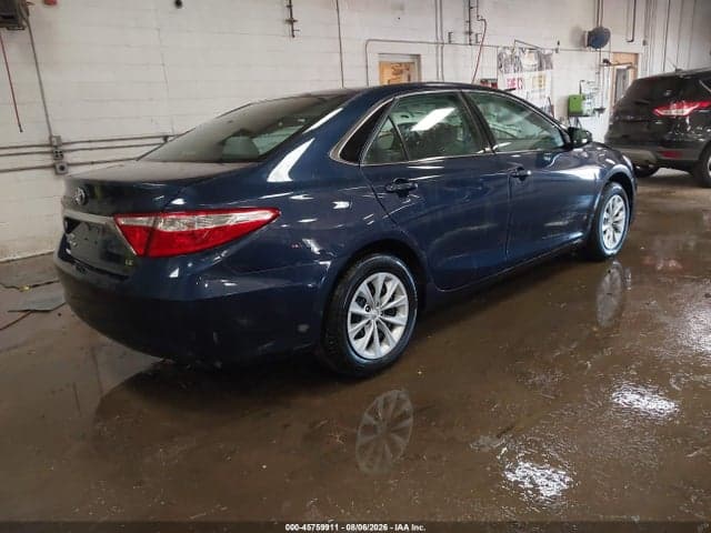 2017 TOYOTA CAMRY LE 4