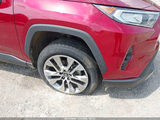 2019 TOYOTA RAV4 LIMITED 17