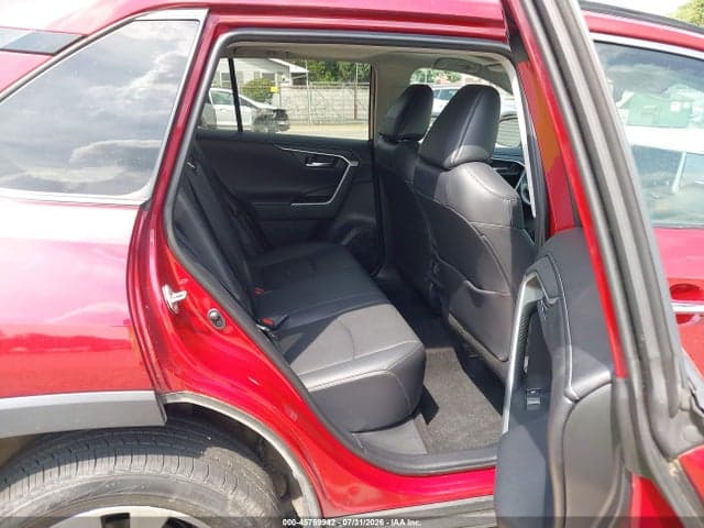 2019 TOYOTA RAV4 LIMITED 8