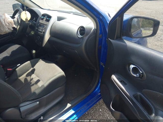 2017 NISSAN VERSA 1.6 SV 5