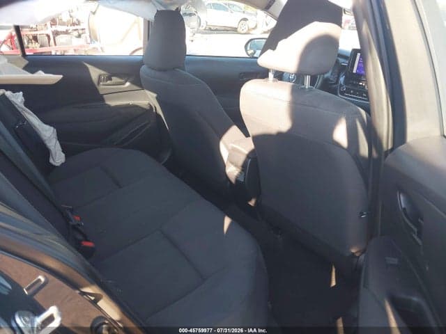 2024 TOYOTA COROLLA LE 8