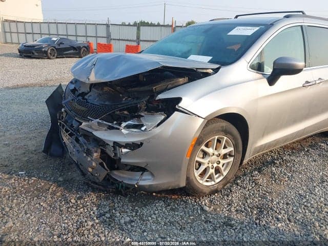2020 CHRYSLER VOYAGER LXI 6