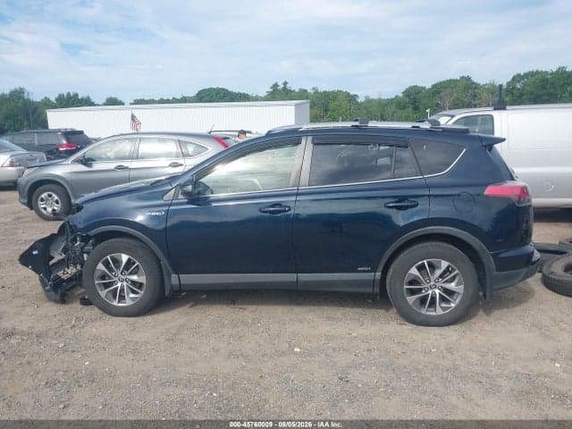 2017 TOYOTA RAV4 HYBRID XLE 14