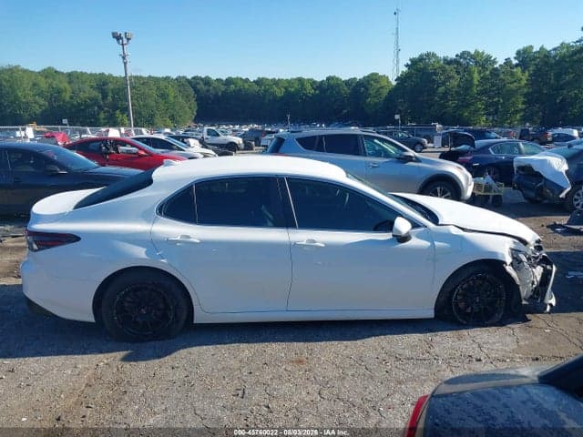 2021 TOYOTA CAMRY LE 13