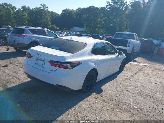 2021 TOYOTA CAMRY LE 4