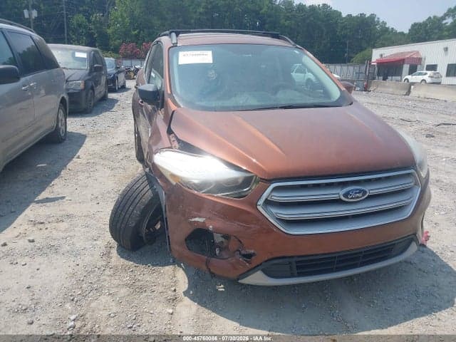 2017 FORD ESCAPE SE 1