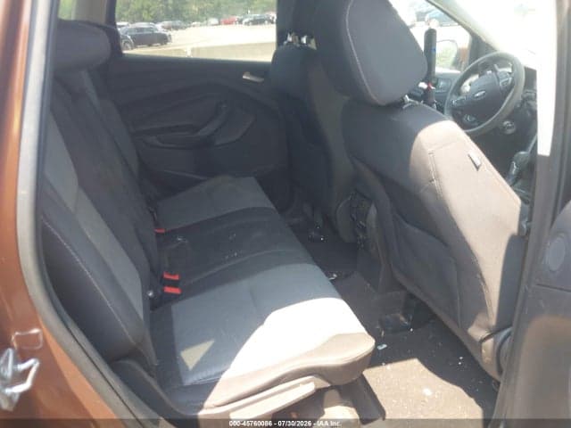 2017 FORD ESCAPE SE 8