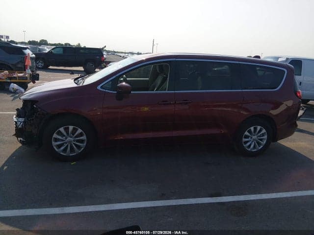 2017 CHRYSLER PACIFICA TOURING 6