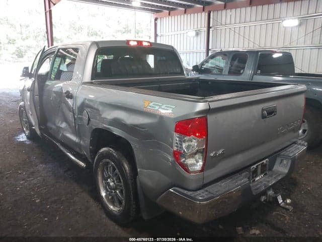 2017 TOYOTA TUNDRA SR5 5.7L V8 3
