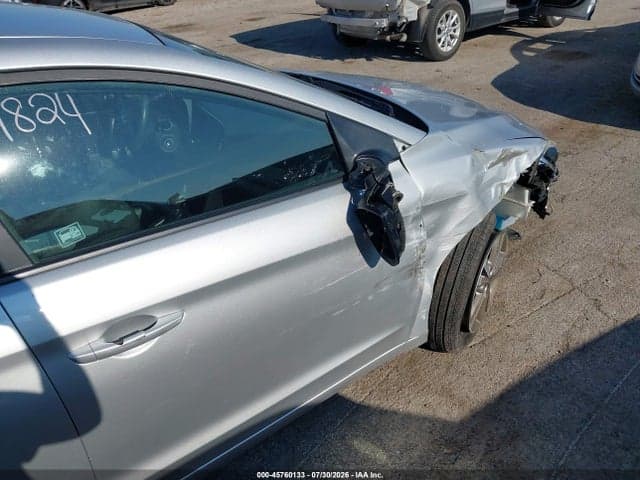 2018 HYUNDAI ELANTRA SEL 6