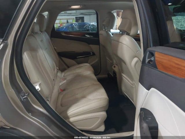2019 LINCOLN MKC SELECT 8