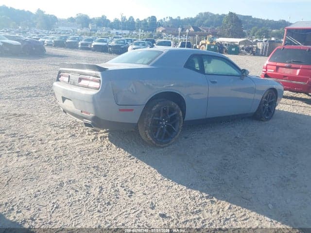 2021 DODGE CHALLENGER SXT 4