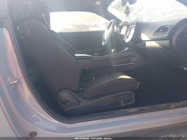 2021 DODGE CHALLENGER SXT 5
