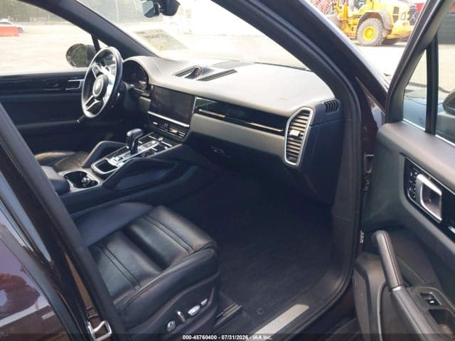 2019 PORSCHE CAYENNE 5