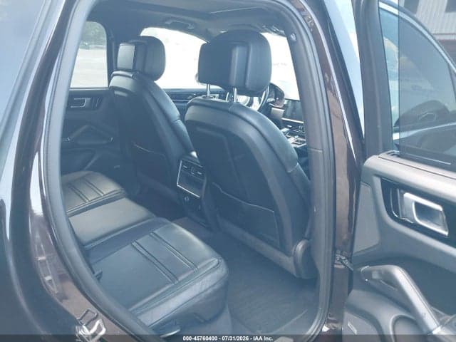 2019 PORSCHE CAYENNE 8