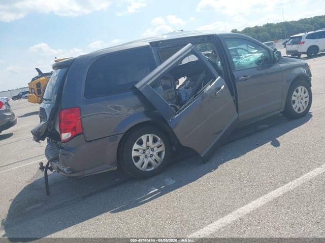 2018 DODGE GRAND CARAVAN SE 4