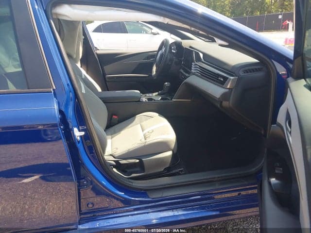 2026 TOYOTA CAMRY SE 5
