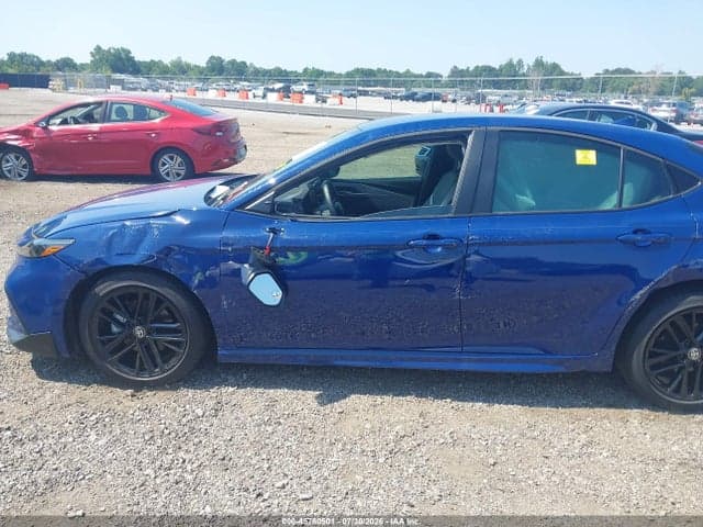 2026 TOYOTA CAMRY SE 6