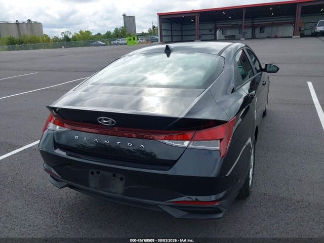 2023 HYUNDAI ELANTRA SE 16
