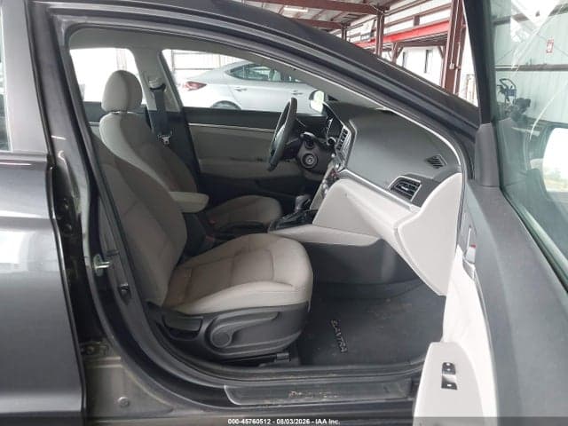 2020 HYUNDAI ELANTRA SE 5