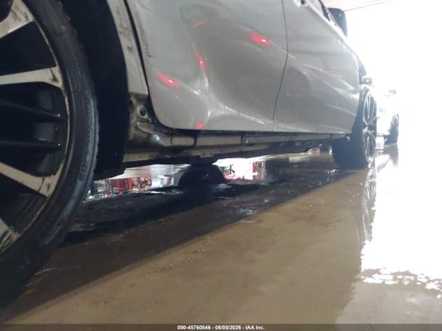 2019 TOYOTA CAMRY SE 20