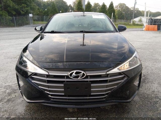 2020 HYUNDAI ELANTRA SE 12