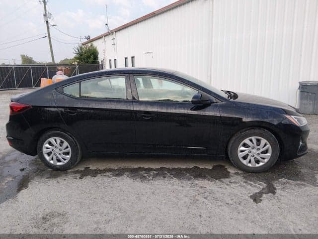 2020 HYUNDAI ELANTRA SE 13