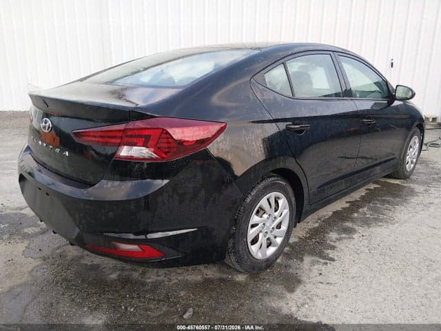 2020 HYUNDAI ELANTRA SE 4