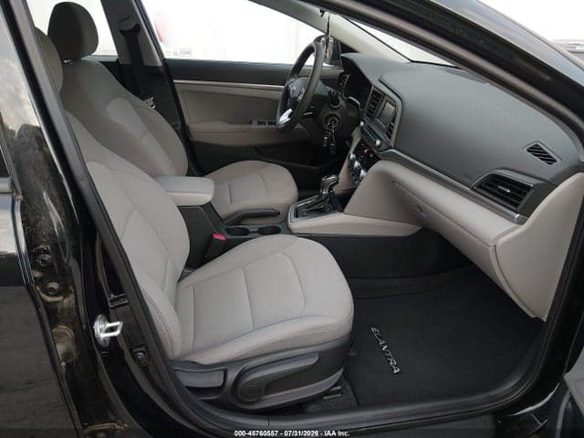 2020 HYUNDAI ELANTRA SE 5