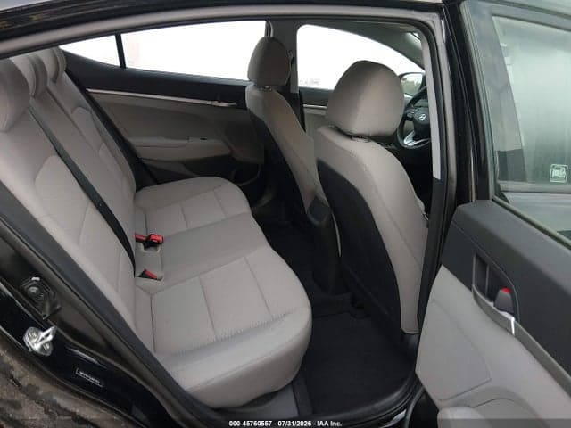 2020 HYUNDAI ELANTRA SE 8
