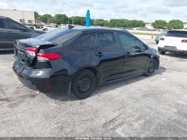 2025 TOYOTA COROLLA LE 4