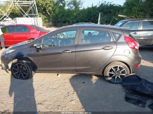 2018 FORD FIESTA SE 14