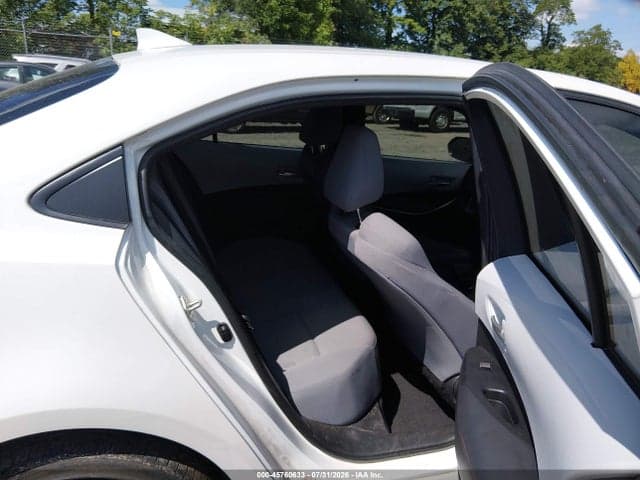 2023 TOYOTA COROLLA SE 8